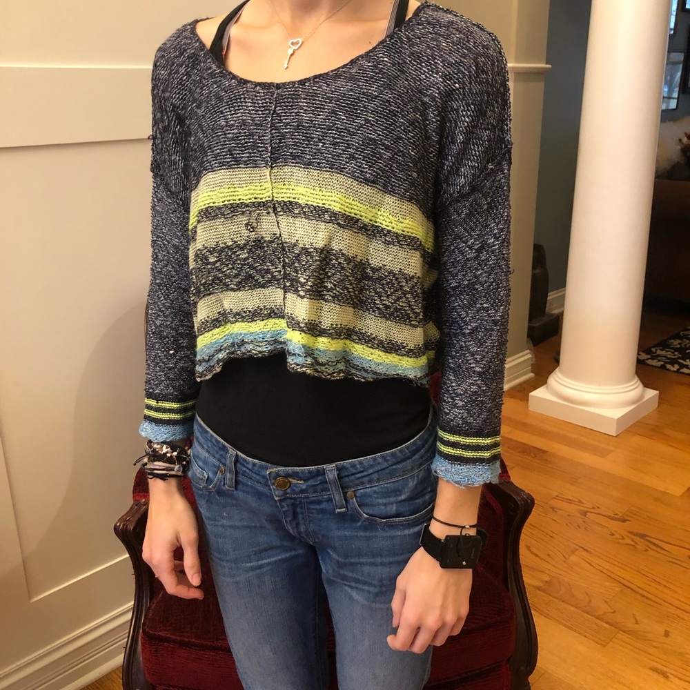 Free People cropped sweater M